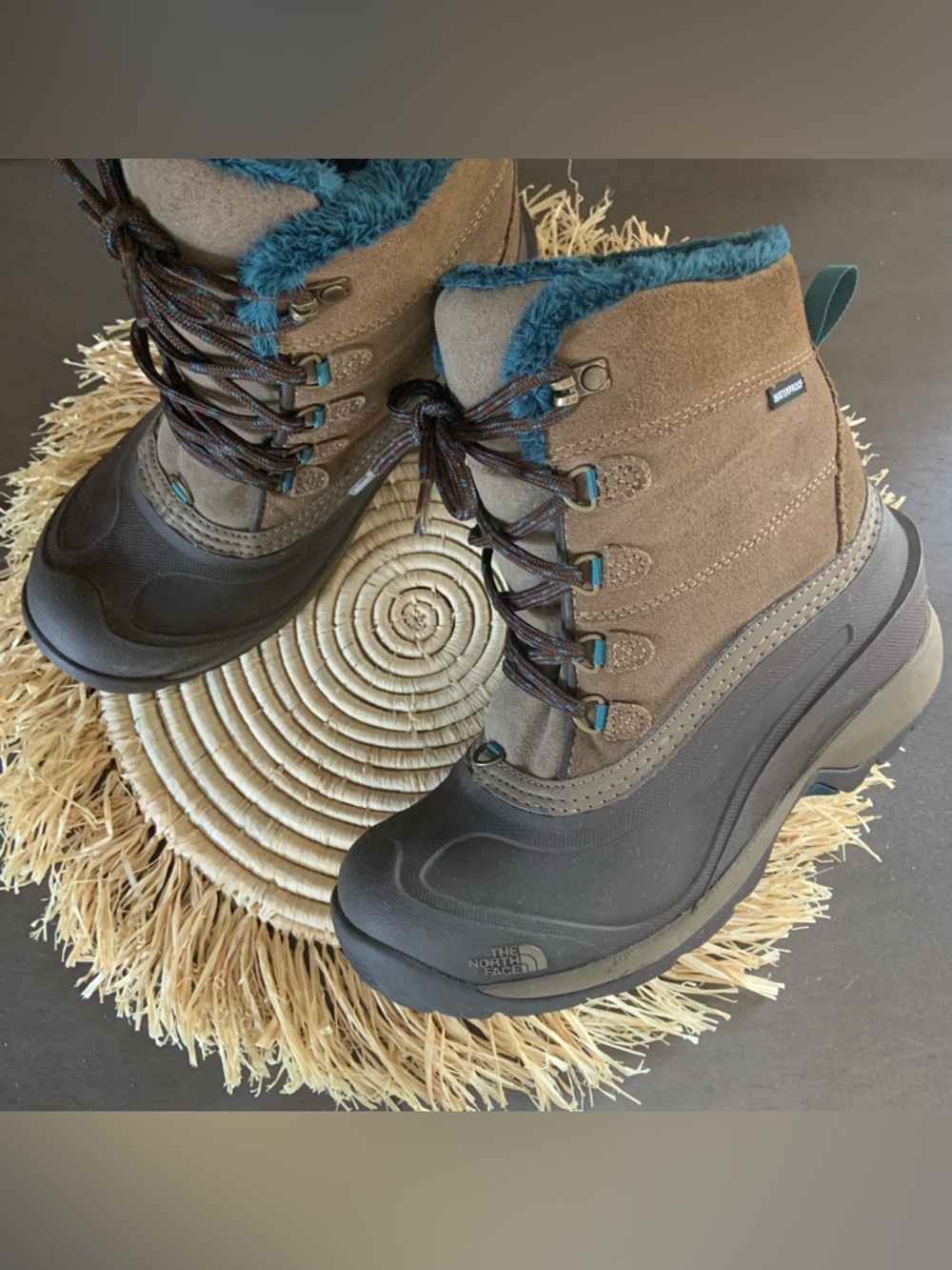 THE NORTH FACE Women's Chillkat III Waterproof Lace Up Winter Boots Size 6.5